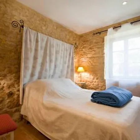 Le Bonheur Dans Notre Pre 25 P 3* Sainte-Mondane