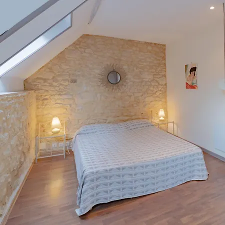 Hotell Le Bonheur Dans Notre Pre 25 P Sainte-Mondane