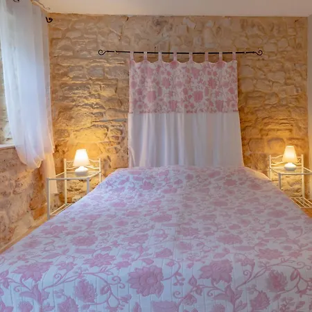 Le Bonheur Dans Notre Pre 25 P Hotell 3*